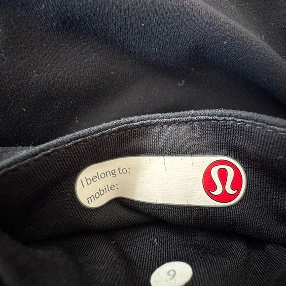 Lululemon Athletica Black High-Waist Leggings with Ankle Detail - Picture 6 of 7
